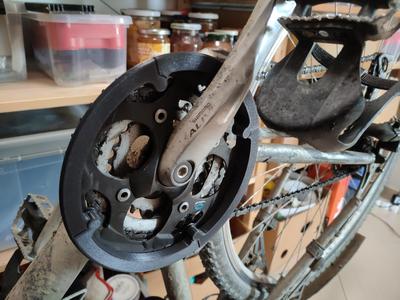 Bike pedal guard ring Shimano Alivio