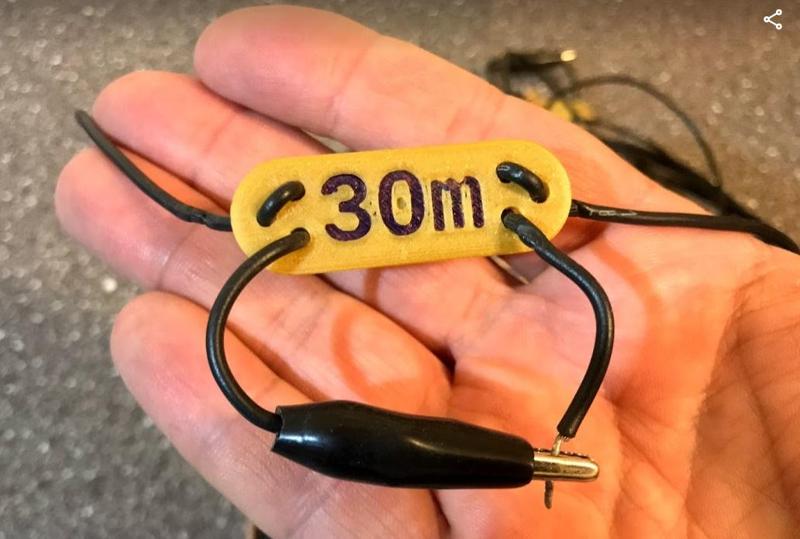 Shortwave Linked Dipole Insulators + Center