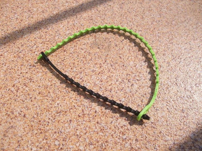 Customizable cable tie organizer bag sealing strap