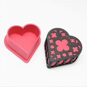892 Gothic Heart Box