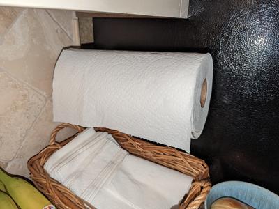 Small Magnetic Paper Towel Holder