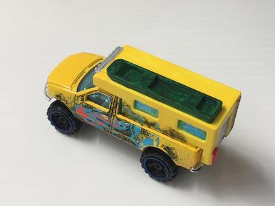 1:64 scale 4 x 4 Truck Camper
