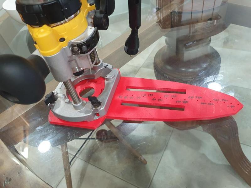 Circle Jig for Dewalt DWP611 Router