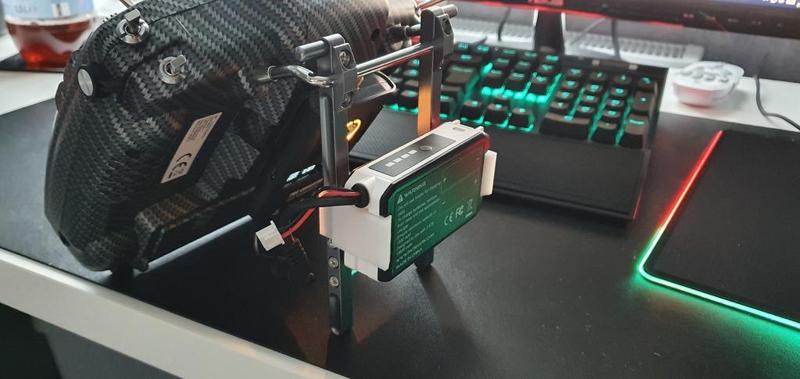 Taranis Fatshark Akku holder