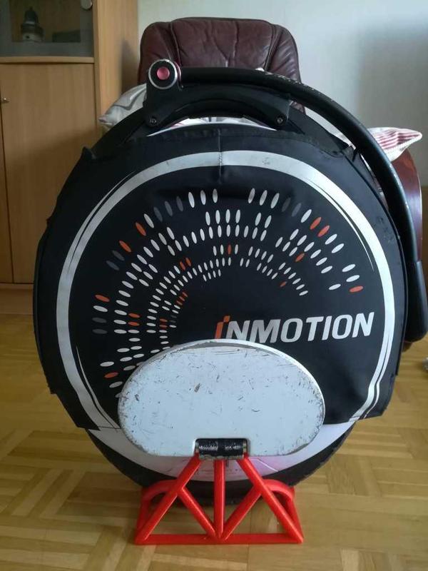 Inmotion V5F stand