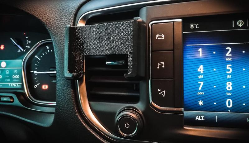 Smaller simple car phone holder