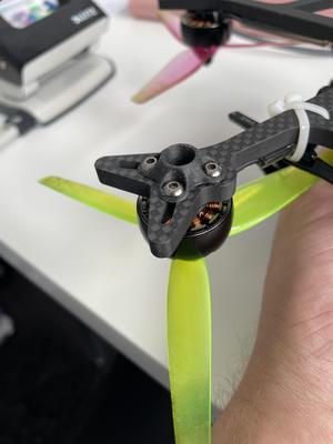 AOS 5 V2 Skids