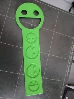 záložka do knihy s motivem smajlíků / bookmark with a smiley face design