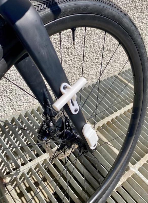 Boss Mounts Tailfin Cam Clamp Pannier