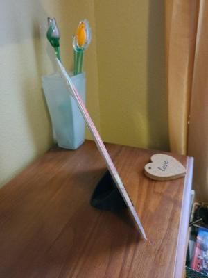 Comic Book Display Stand. Works with Graded and Non Graded comics!