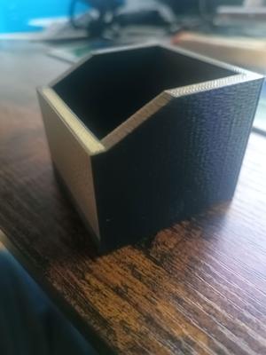 Empty pocket box