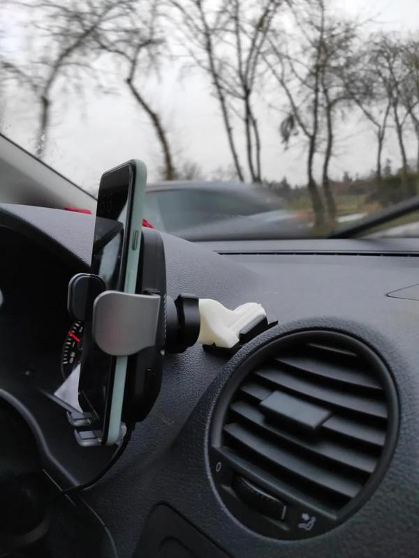 Phone Dashboard Mount V2