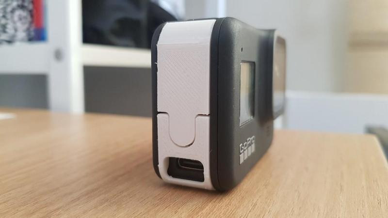 Gopro8 charging cover