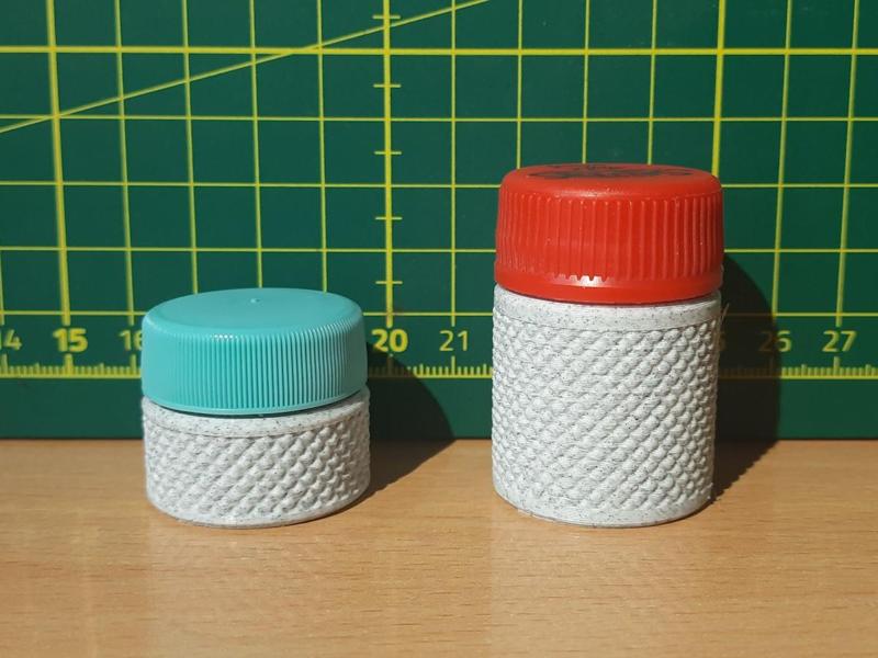 small knurled bottle cap container (small parts/pill box), multiple sizes