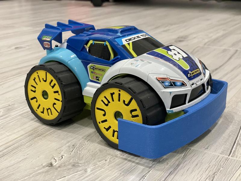 Dickie RC car tire and bumper