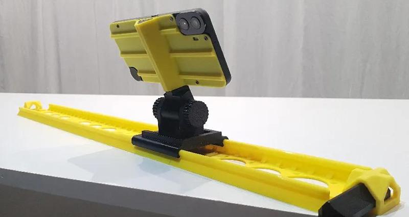 iPhone phone slider
