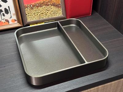 Two-compartment tray
