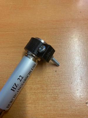 BNC connector handle