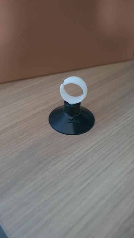 Suction cup clamp