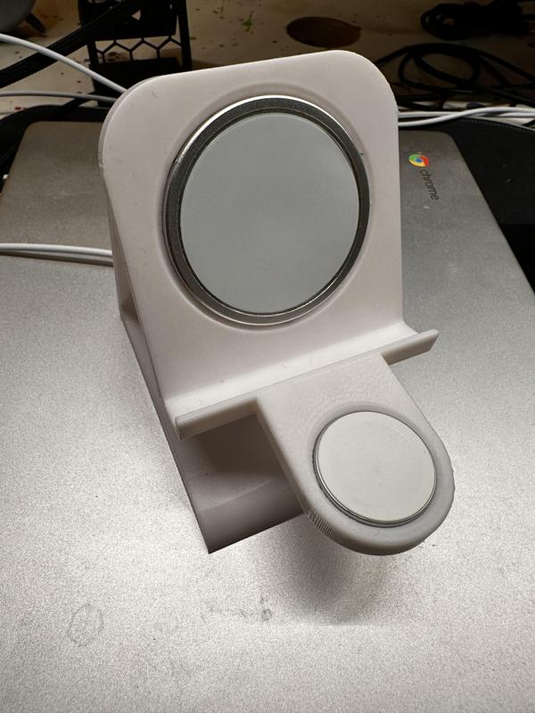 Iphone/Watch magsafe stand IOS17 Standby