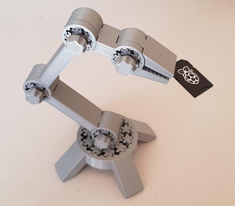 Simple Toy Robot Arm 5DoF