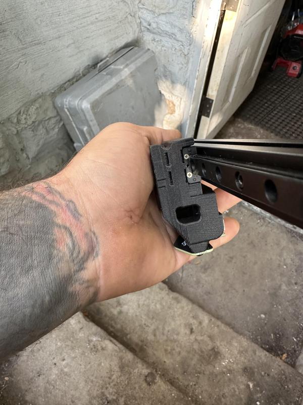 Rapid Burner / Dragon Burner MGN9H X Carriage with Angled Belt Exit and integrated beacon probe mount