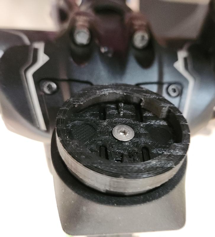 Giant Conduct Wahoo Adapter