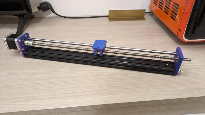 Linear axis with Nema 17