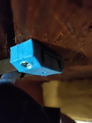 Inline fan shoe