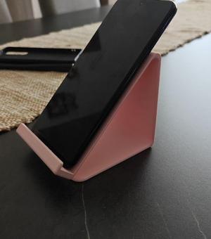 universal cell phone or tablet holder 