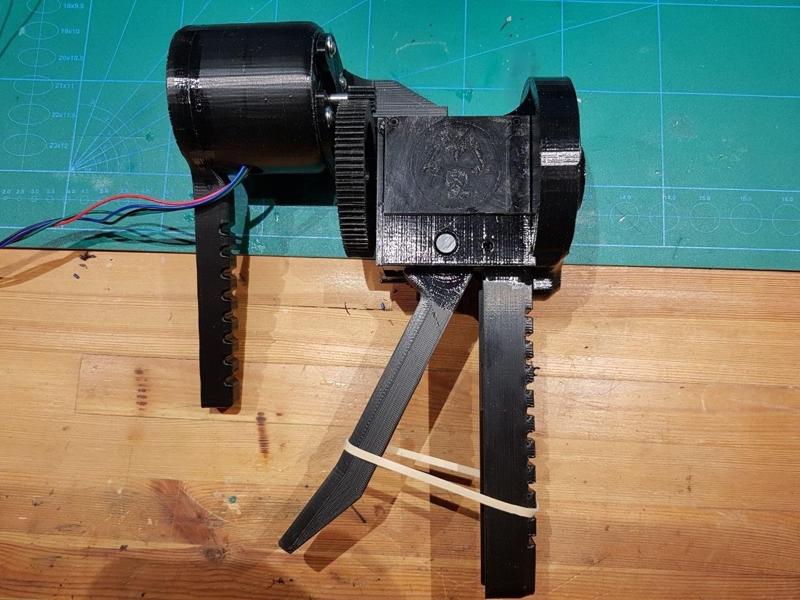 Metro 2033 fully functional mechanical charger