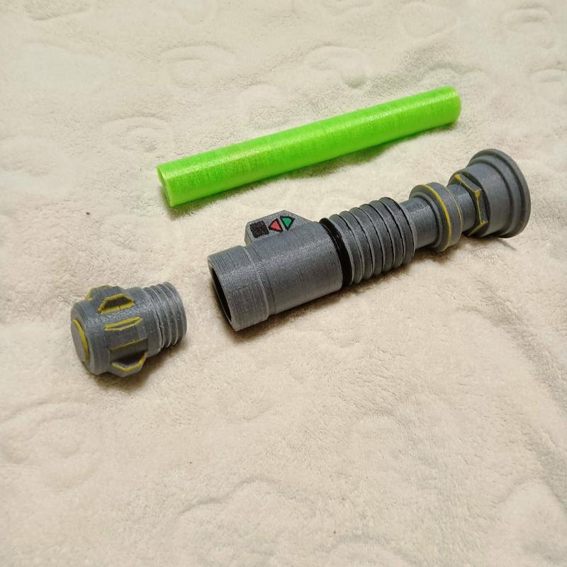 Collapsing Luke Lightsaber (Removable Blade)