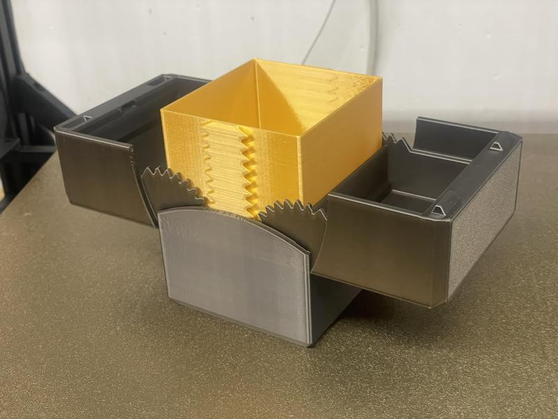 100 Card Geared Deck Box With Magnetic Latch (No Texture)