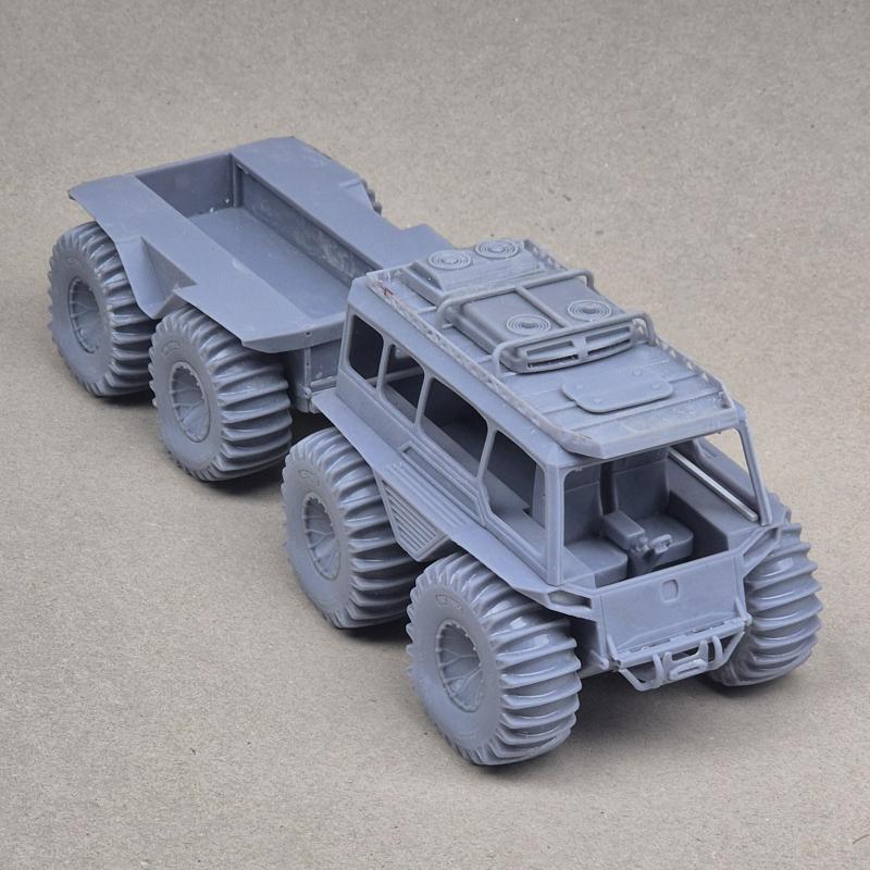 Fattruck Hauler 8x8 in 1/24 scale
