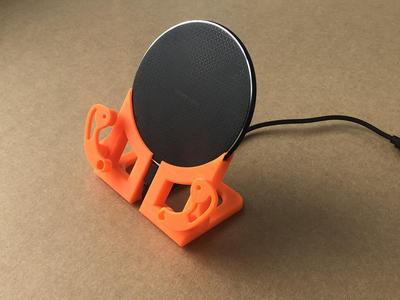 DIY 3D Printable iPhone Stand / Docking Station With Articulated Arms and Wireless Charger + STL Files