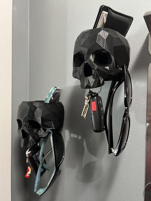 Low Poly Skull Wall Container and Hook