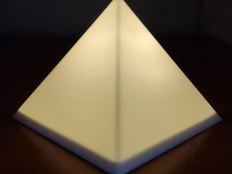 Pyramid Tea Light Lamp (80mm Tall)