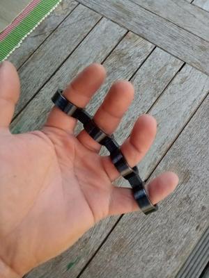 Guitar finger training sleeve