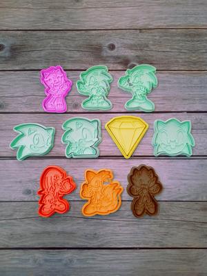 SONIC COOKIE CUTTER
