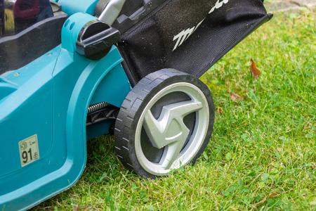 Ersatz Rad 7,5 Zoll Makita Rasenmäher (hinten) - #DA00000330