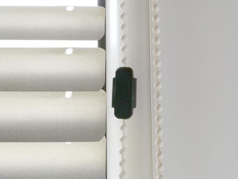 Sunblinds roller chain stop lock joint 