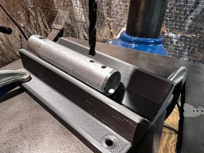 Round stock drilling jig