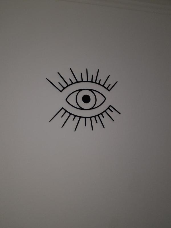 EYE