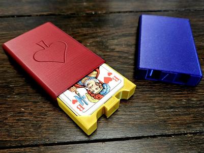 Skat Playing Card Box - Elegant and Sturdy