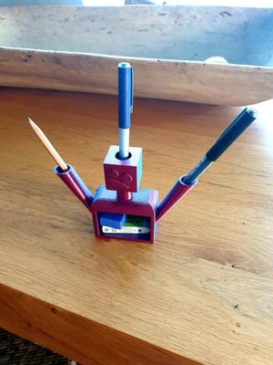 robot desk organizer
