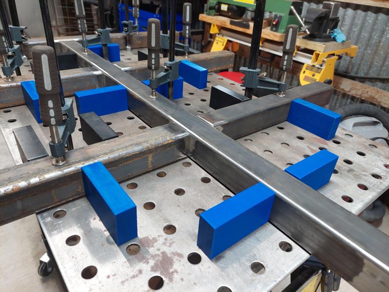 Welding Fence Block 16mm 2in center