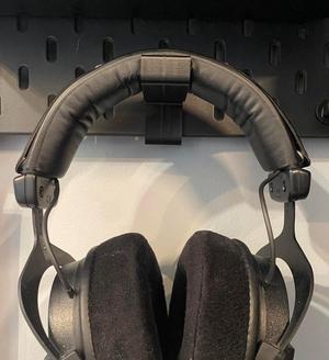 SKADIS Headphone holder