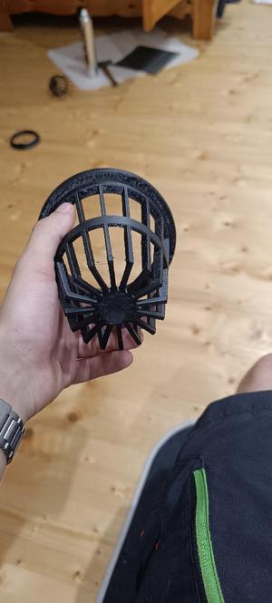 Košík do okapu