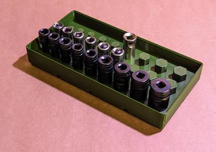 Gridfinity Socket Holder Inverted / Halterung für Nüsse