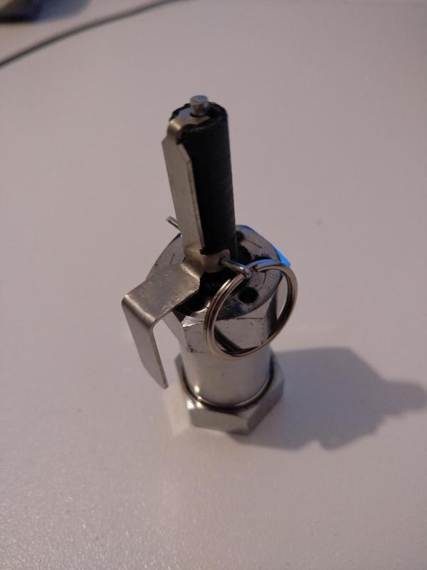 Mini RG42 smoke grenade